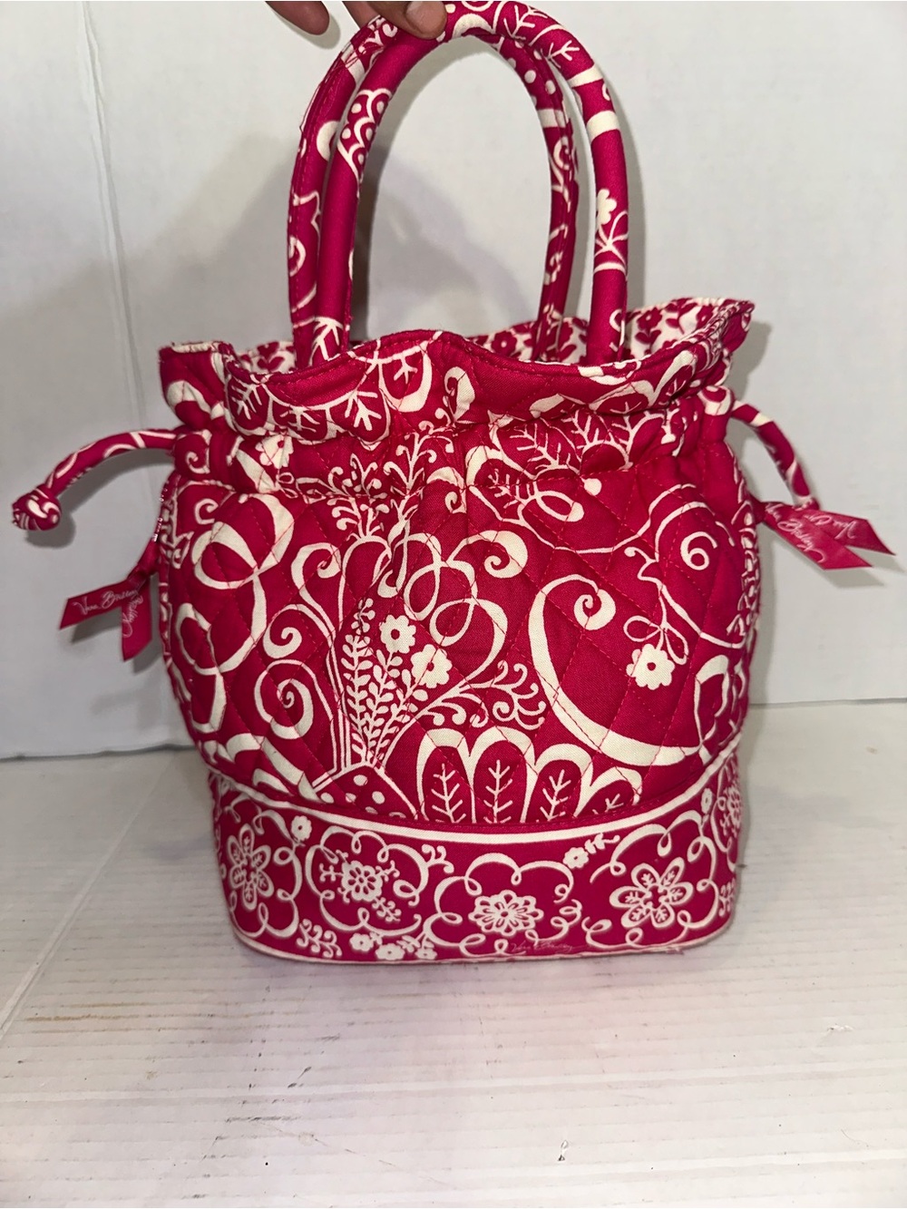 VERA BRADLEY SIDE BY SIDE BUCKET ~ Twirly Birds Pink ~ Excellent Preowned Cond.